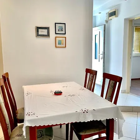 Apartman Lovre Zára
