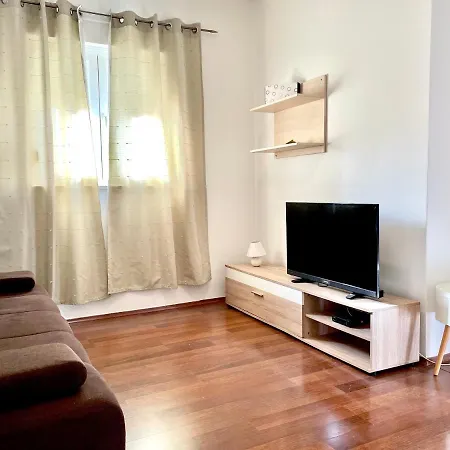 Lovre Apartman Zára